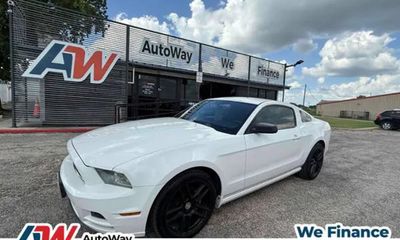 2013 Ford Mustang V6 Coupe