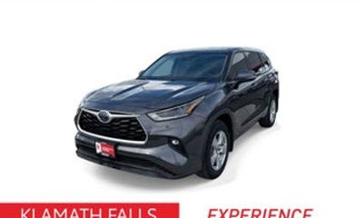 2021 Toyota Highlander LE