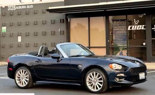 2018 Fiat 124 Spider Lusso