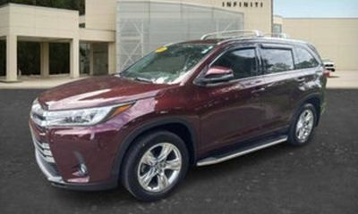 2017 Toyota Highlander LTD Platinum