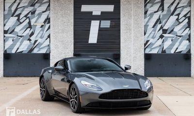 2017 Aston Martin DB11 V12 Coupe
