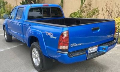 2006 Toyota Tacoma DLX