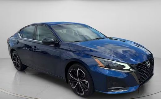 2023 Nissan Altima SR