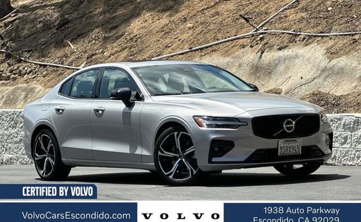 2025 Volvo S60 Core