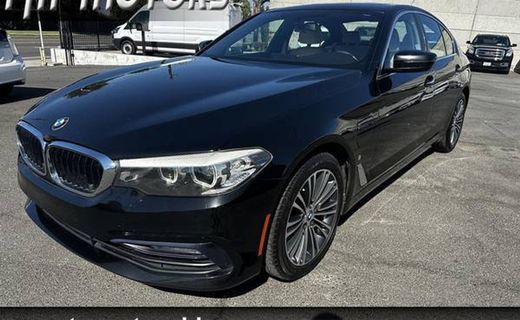 2018 BMW 530E