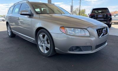 2010 Volvo V70 32