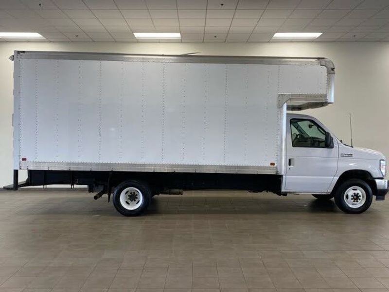 2023 Ford E 450 — a typically priced live listing