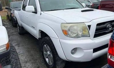 2006 Toyota Tacoma DLX