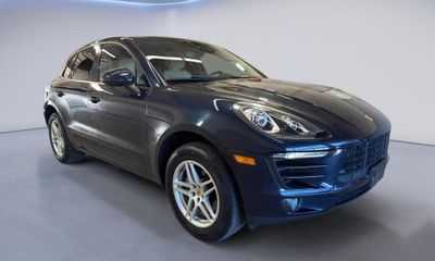2017 Porsche Macan