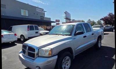 2006 Dodge Dakota SLT