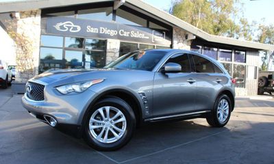 2017 Infiniti QX70 Base