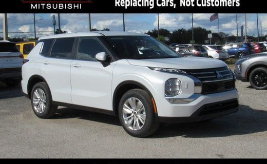 2026 Mitsubishi Outlander ES
