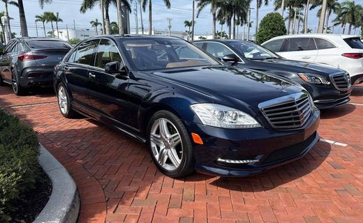 2013 Mercedes-Benz S-Class S550