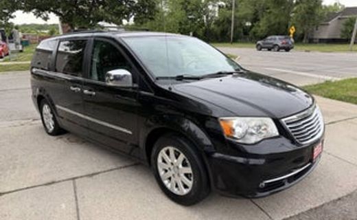 2012 Chrysler Town AND Country