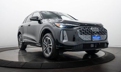 2025 Audi Q5 Quattro Premium