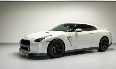 2010 Nissan GT-R Premium