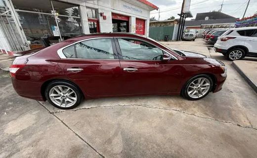 2010 Nissan Maxima