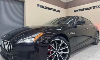 2020 Maserati Quattroporte Essence