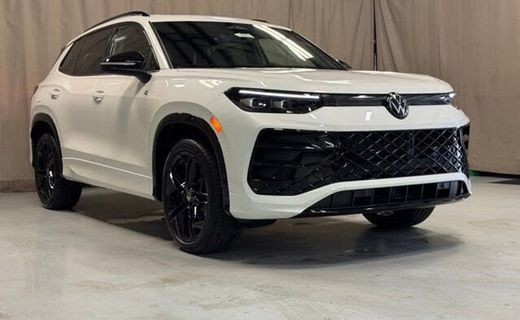 2026 Volkswagen Tiguan 4MOTION SE Black