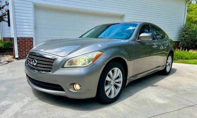 2011 Infiniti M37 X
