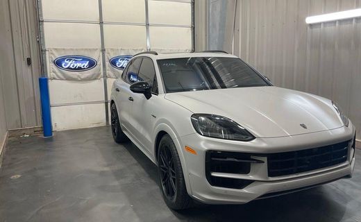 2024 Porsche Cayenne