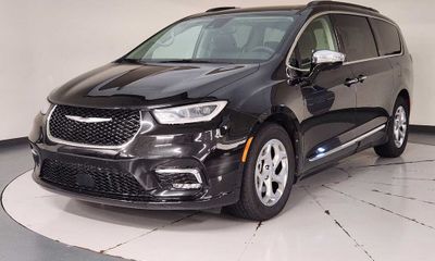 2023 Chrysler Pacifica Limited