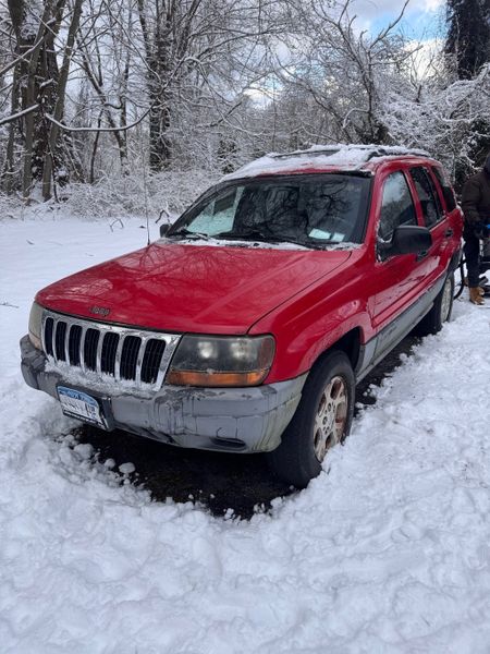 2000 Jeep Grand Cherokee — a typically priced live listing