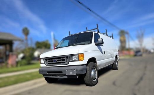 2004 Ford E-250