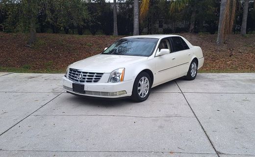 2008 Cadillac DTS Base