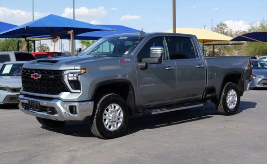 2025 Chevrolet Silverado HD LTZ