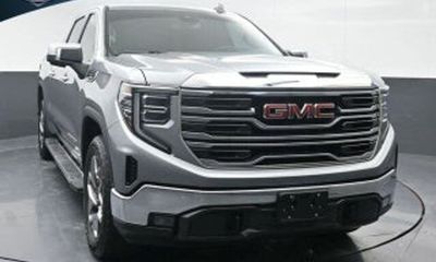2023 GMC Sierra Elevation