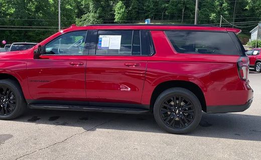 2024 Chevrolet Suburban RST