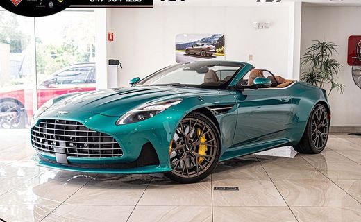 2025 Aston Martin DB12