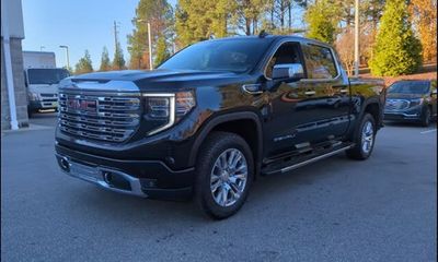 2025 GMC Sierra Denali