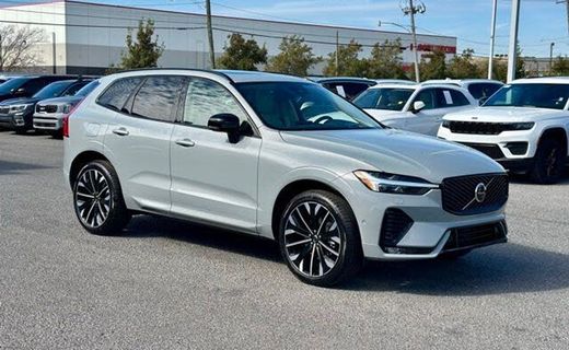 2026 Volvo XC60 Ultra Dark
