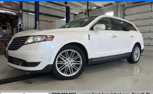 2018 Lincoln MKT Base