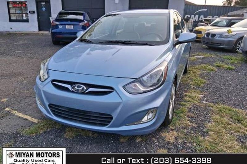 2012 Hyundai Accent — a typically priced live listing