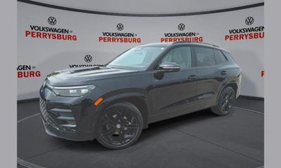 2025 Volkswagen Tiguan SE Black