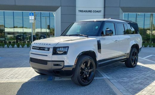 2026 Land Rover Defender 130 SE