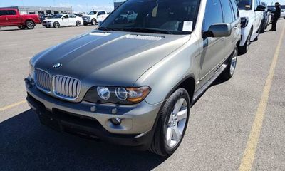 2005 BMW X5 4 4I