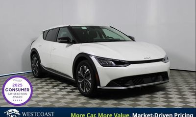 2024 Kia EV6 Light Wind