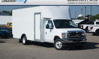 2027 Ford E-450 Base