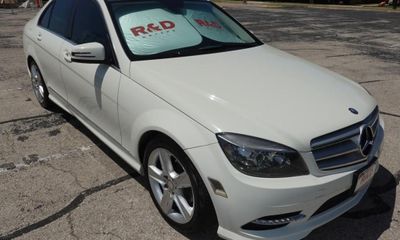 2011 Mercedes-Benz C-Class C300