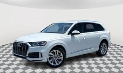 2023 Audi Q8 Quattro Premium