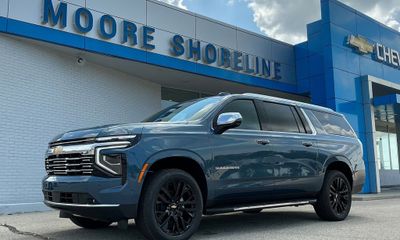 2025 Chevrolet Suburban Premier