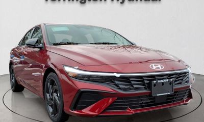 2026 Hyundai Elantra SEL Sport Premium