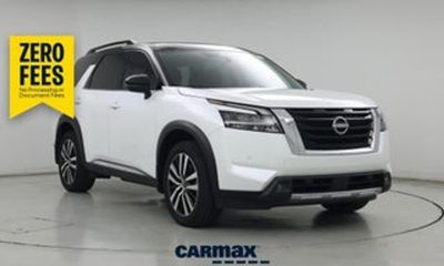 2025 Nissan Pathfinder Platinum
