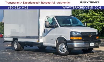 2026 Chevrolet Express 3500 Cutaway 177