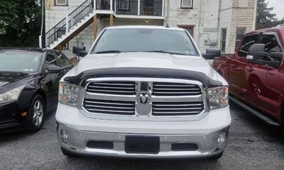 2016 Ram 1500 SLT