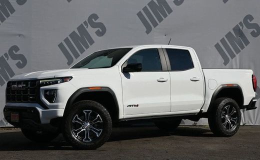 2024 GMC Canyon AT4